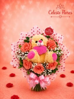 Buquê Romântico Temático Urso Coração de rosas corais