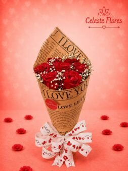 Buquê Coleção Love de rosas vermelhas aveludadas e chuva prata